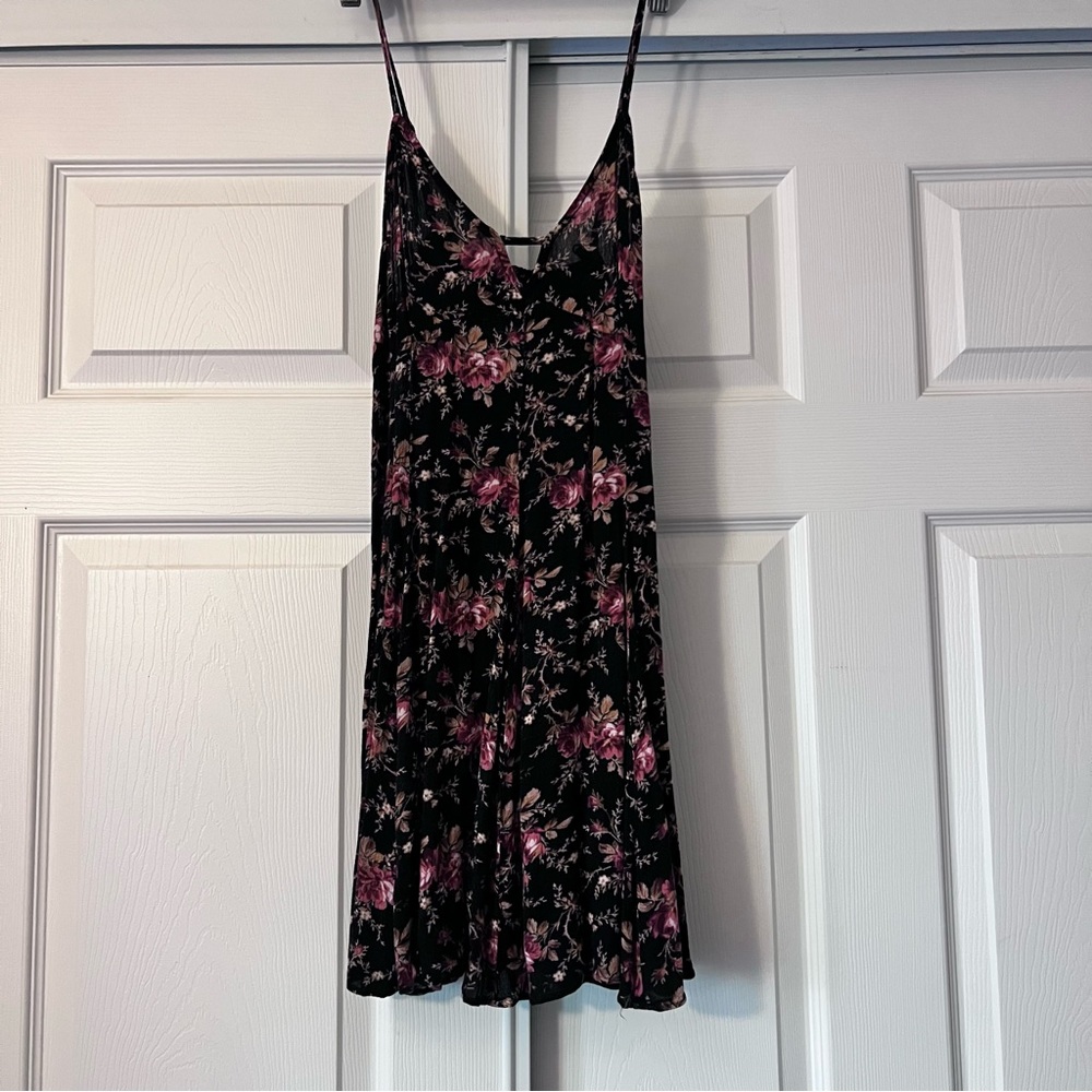 💖 American Eagle Outfitters Floral Dress